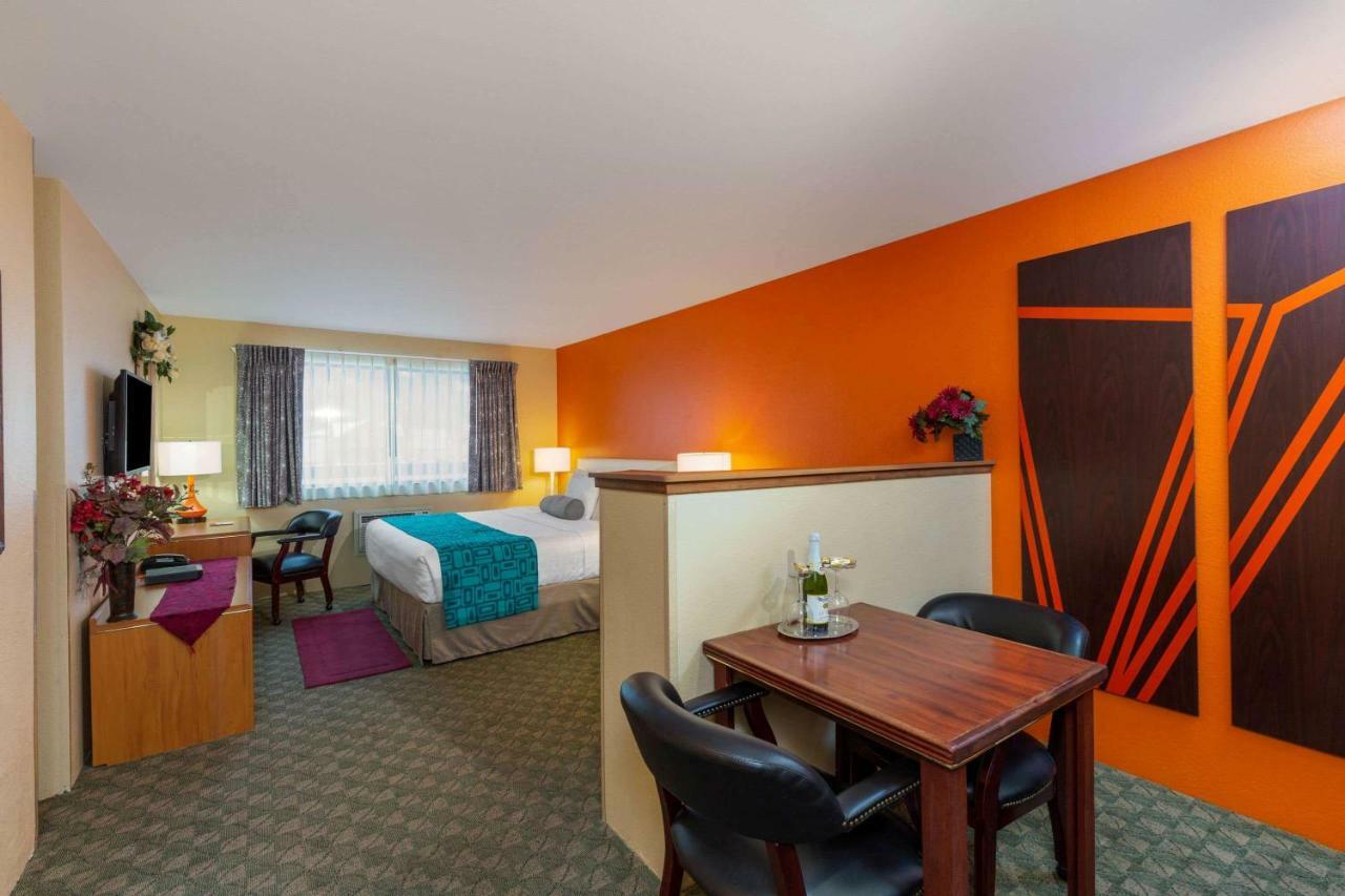 Howard Johnson By Wyndham Leavenworth Exterior foto